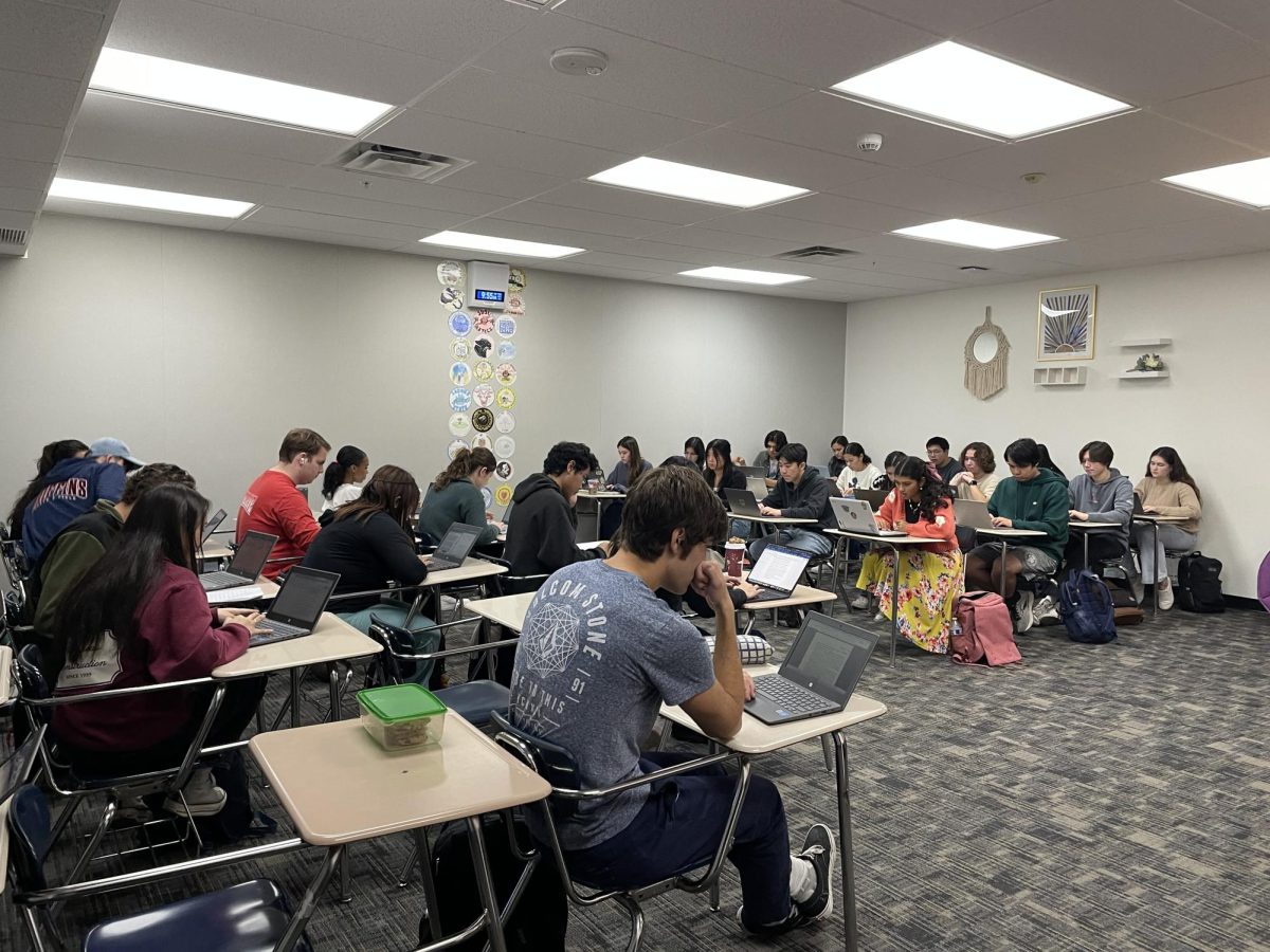 Seniors are hard at work studying for their final exams, adding last minute touches to their college applications, and participating in other outside activities. Seniors are studying and the work load is high.