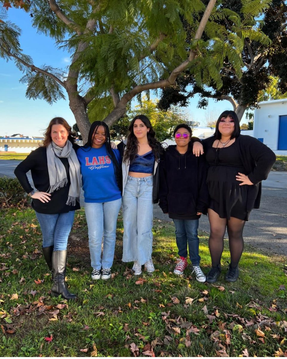 The four Los Al students pose under a tree before heading off to NYC.