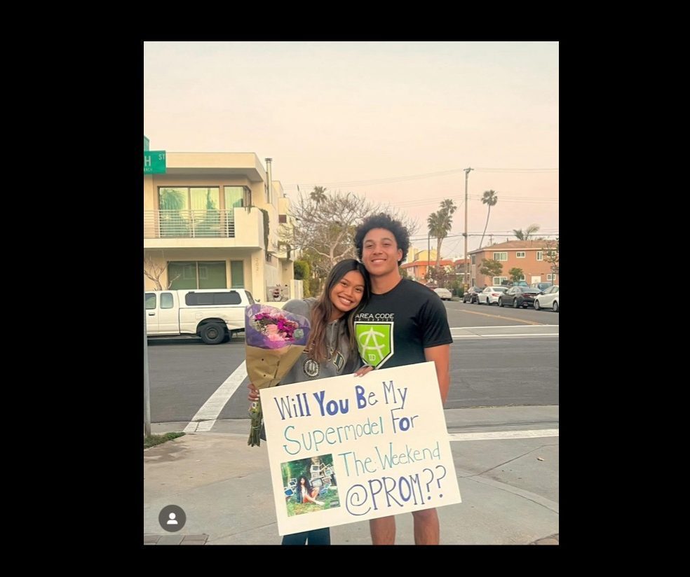 Bryce Haynes promposed Kayda Sieng with a creative SZA themed poster and a pretty boquet of flowers.