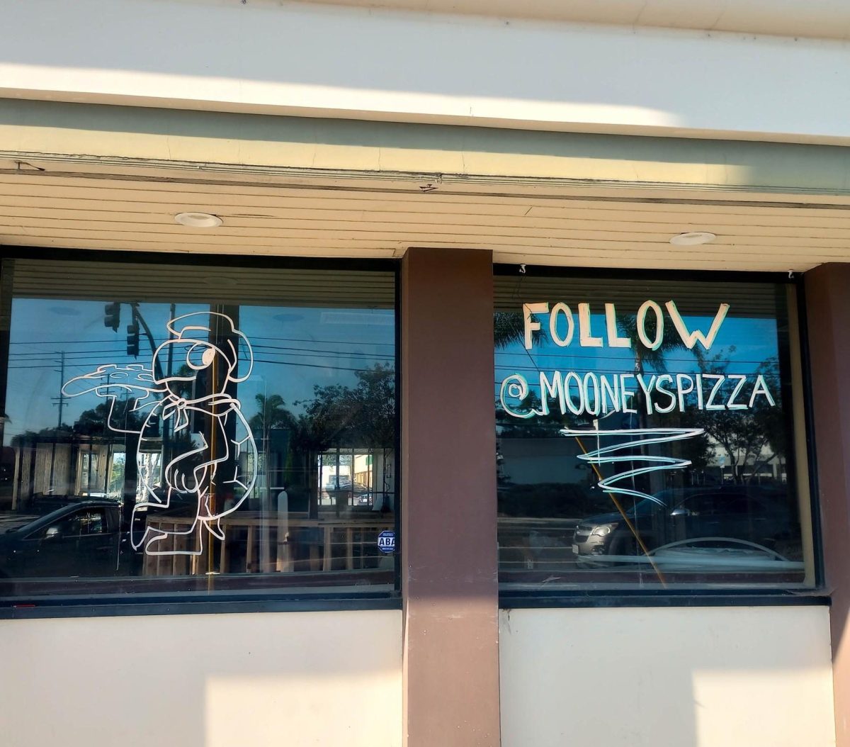 Mooney's Pizza, an all-new pizza parlor, is taking over the old Huff's Family Restaurant building and bringing something new to the community. 