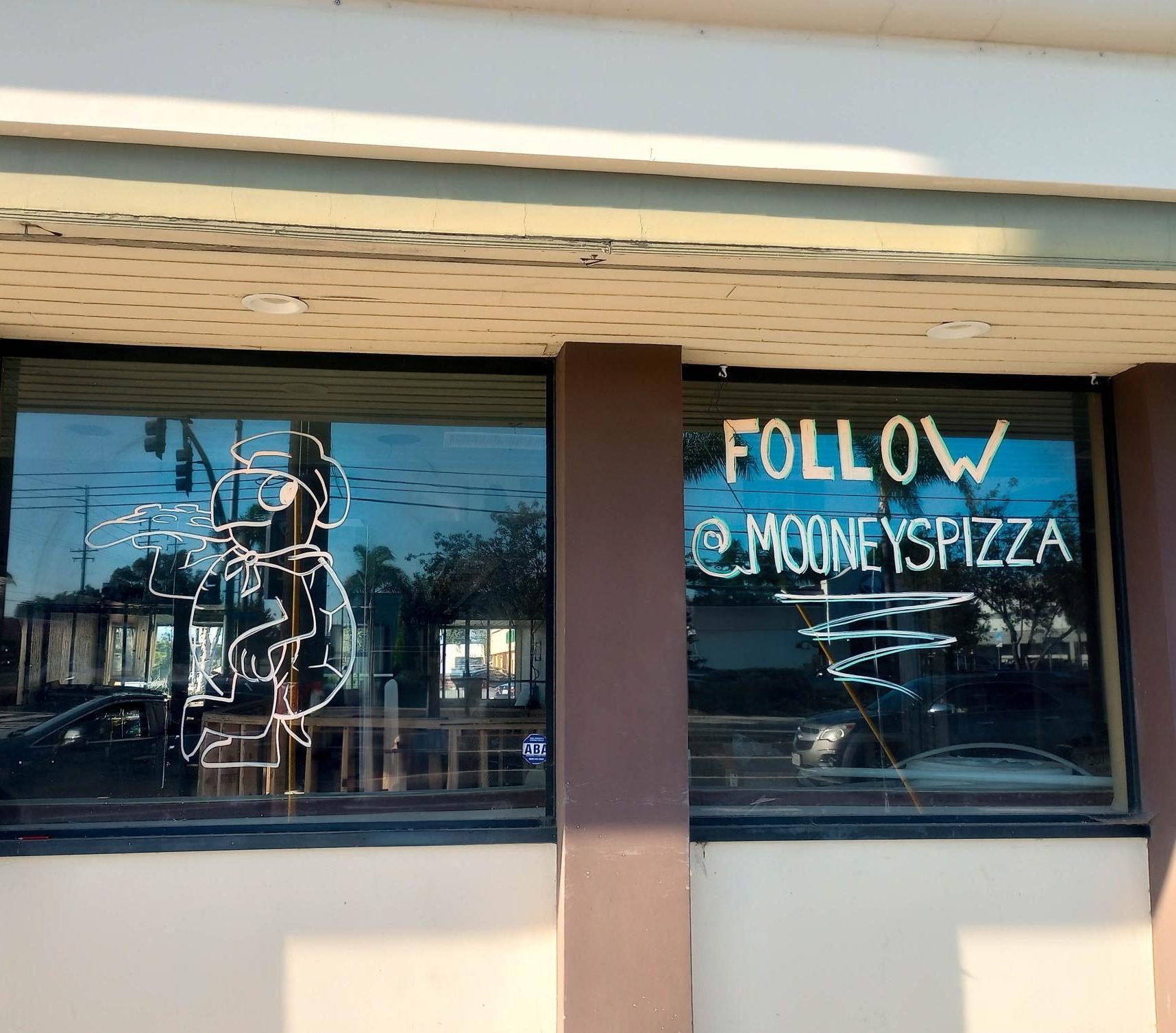 Mooney's Pizza, an all-new pizza parlor, is taking over the old Huff's Family Restaurant building and bringing something new to the community. 